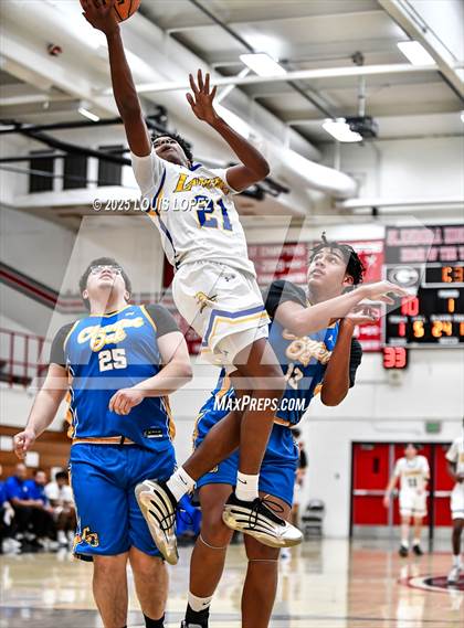 Thumbnail 1 in Charter Oak vs. Bishop Amat photogallery.