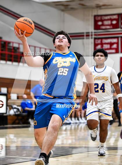 Thumbnail 3 in Charter Oak vs. Bishop Amat photogallery.