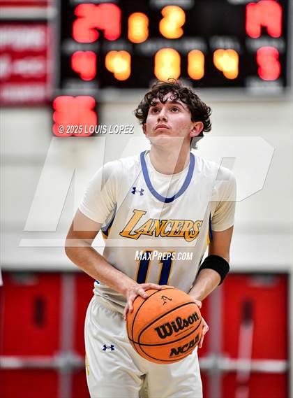 Thumbnail 1 in Charter Oak vs. Bishop Amat photogallery.