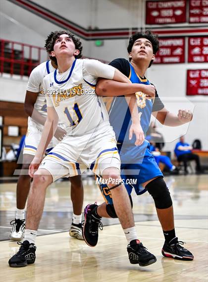 Thumbnail 3 in Charter Oak vs. Bishop Amat photogallery.