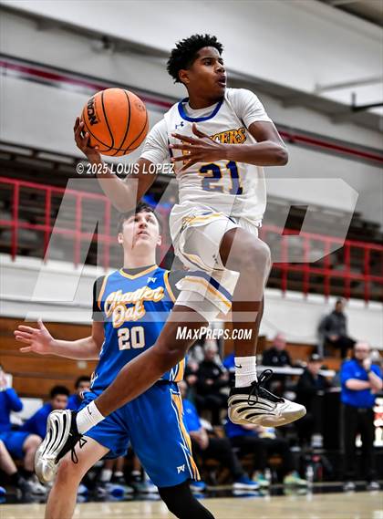 Thumbnail 2 in Charter Oak vs. Bishop Amat photogallery.
