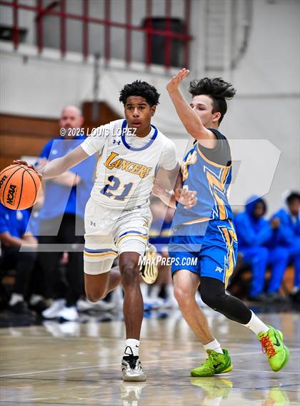 Thumbnail 3 in Charter Oak vs. Bishop Amat photogallery.