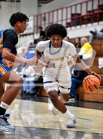 Thumbnail 3 in Charter Oak vs. Bishop Amat photogallery.