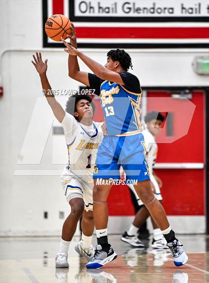 Thumbnail 3 in Charter Oak vs. Bishop Amat photogallery.