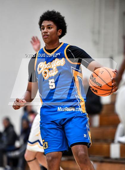 Thumbnail 3 in Charter Oak vs. Bishop Amat photogallery.