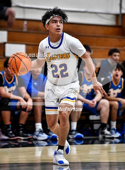 Thumbnail 3 in Charter Oak vs. Bishop Amat photogallery.