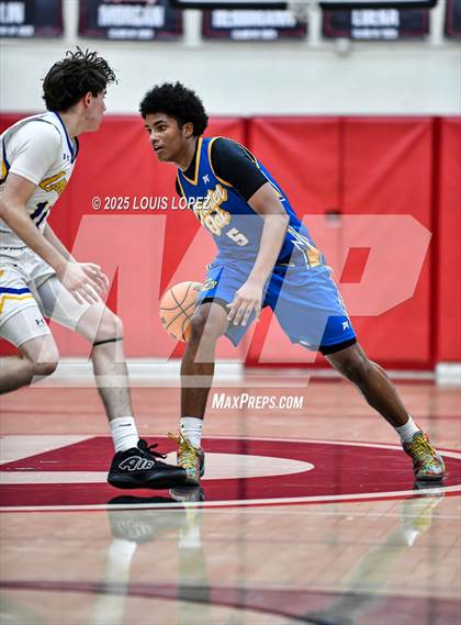 Thumbnail 2 in Charter Oak vs. Bishop Amat photogallery.