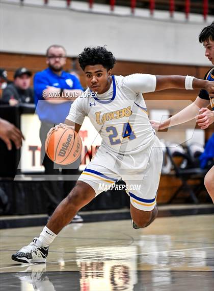 Thumbnail 1 in Charter Oak vs. Bishop Amat photogallery.