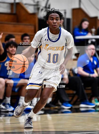 Thumbnail 2 in Charter Oak vs. Bishop Amat photogallery.