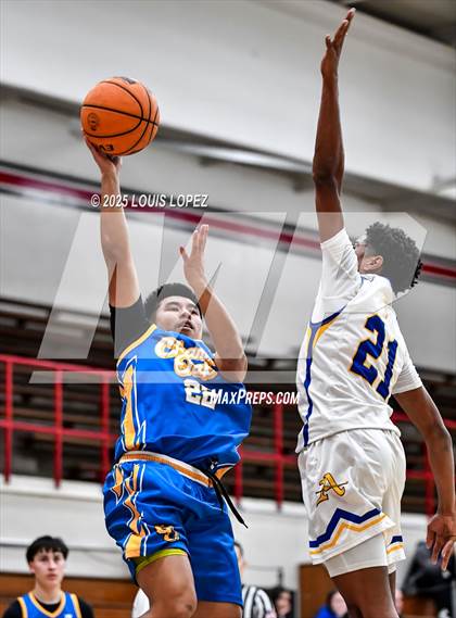 Thumbnail 1 in Charter Oak vs. Bishop Amat photogallery.