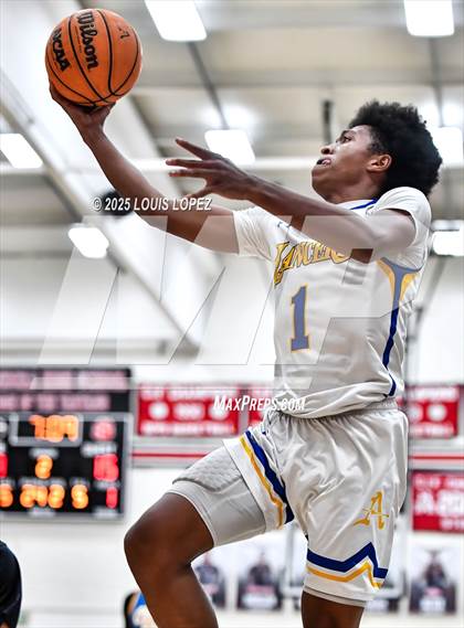 Thumbnail 2 in Charter Oak vs. Bishop Amat photogallery.