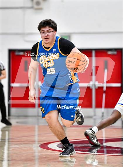 Thumbnail 2 in Charter Oak vs. Bishop Amat photogallery.