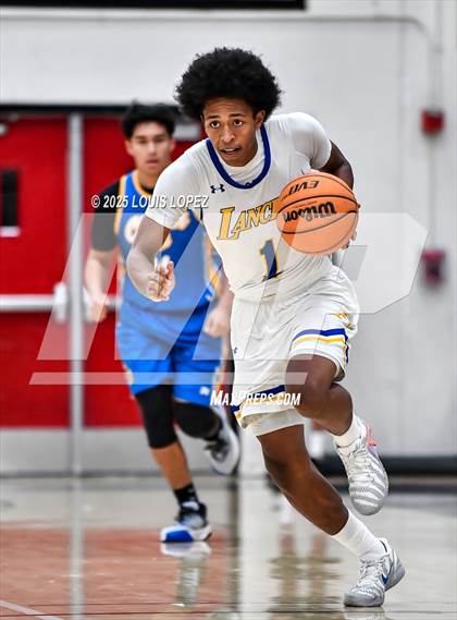 Thumbnail 3 in Charter Oak vs. Bishop Amat photogallery.