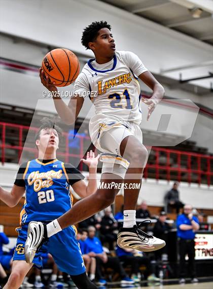 Thumbnail 3 in Charter Oak vs. Bishop Amat photogallery.