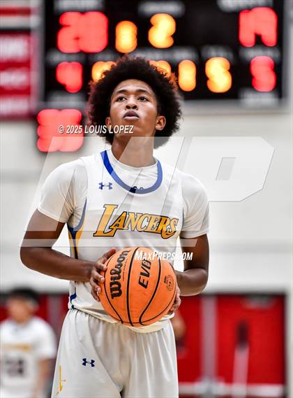 Thumbnail 1 in Charter Oak vs. Bishop Amat photogallery.