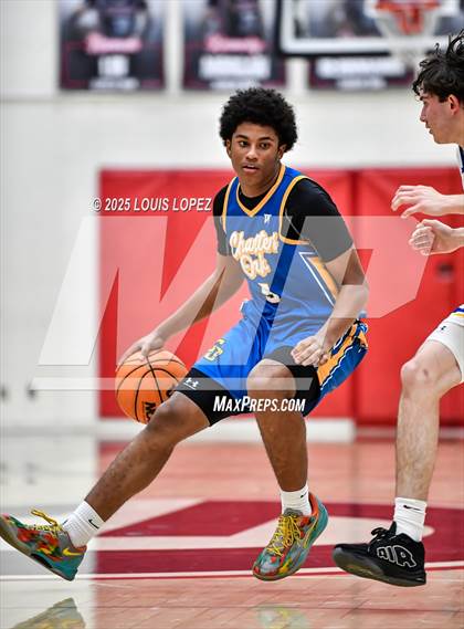 Thumbnail 3 in Charter Oak vs. Bishop Amat photogallery.