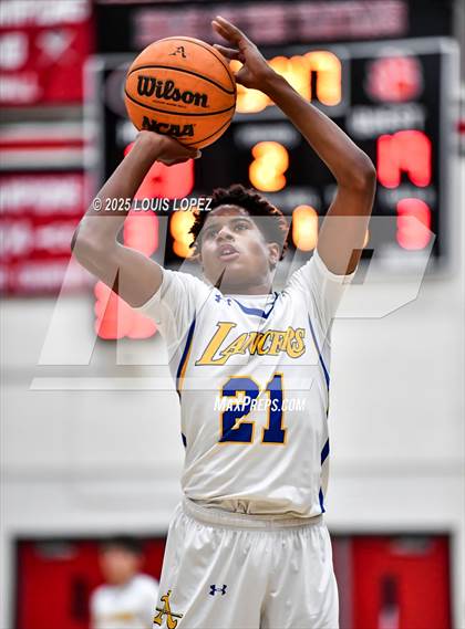Thumbnail 1 in Charter Oak vs. Bishop Amat photogallery.