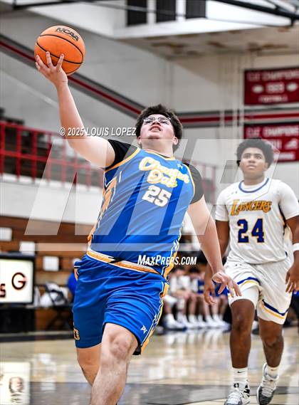 Thumbnail 1 in Charter Oak vs. Bishop Amat photogallery.