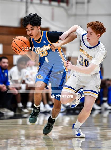Thumbnail 1 in Charter Oak vs. Bishop Amat photogallery.