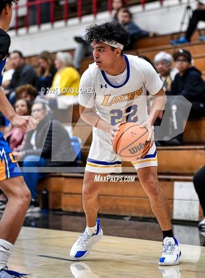 Thumbnail 3 in Charter Oak vs. Bishop Amat photogallery.