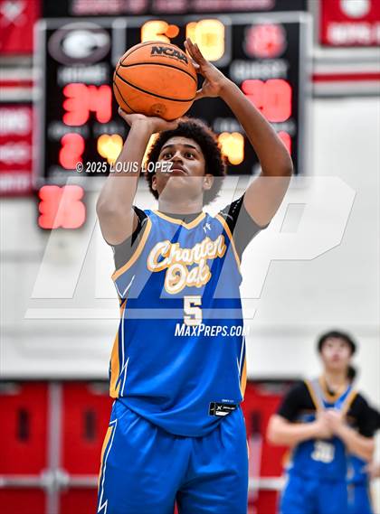Thumbnail 2 in Charter Oak vs. Bishop Amat photogallery.