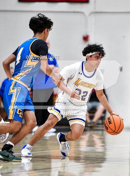 Thumbnail 2 in Charter Oak vs. Bishop Amat photogallery.