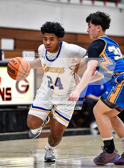 Thumbnail 3 in Charter Oak vs. Bishop Amat photogallery.