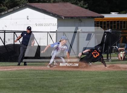 Thumbnail 2 in Amanda-Clearcreek vs. Liberty-Benton (OHSAA D5 Regional Final) photogallery.