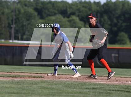 Thumbnail 3 in Amanda-Clearcreek vs. Liberty-Benton (OHSAA D5 Regional Final) photogallery.