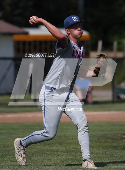 Thumbnail 2 in Amanda-Clearcreek vs. Liberty-Benton (OHSAA D5 Regional Final) photogallery.