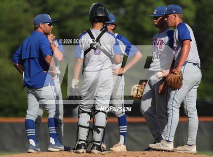 Thumbnail 2 in Amanda-Clearcreek vs. Liberty-Benton (OHSAA D5 Regional Final) photogallery.