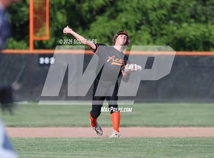 Thumbnail 2 in Amanda-Clearcreek vs. Liberty-Benton (OHSAA D5 Regional Final) photogallery.