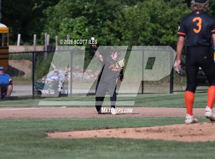 Thumbnail 2 in Amanda-Clearcreek vs. Liberty-Benton (OHSAA D5 Regional Final) photogallery.
