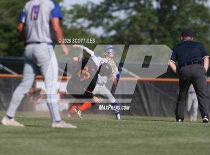 Thumbnail 3 in Amanda-Clearcreek vs. Liberty-Benton (OHSAA D5 Regional Final) photogallery.