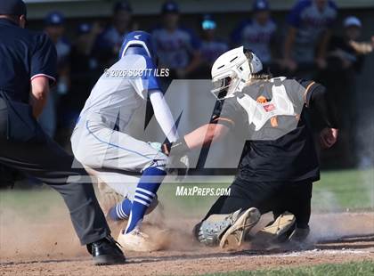Thumbnail 2 in Amanda-Clearcreek vs. Liberty-Benton (OHSAA D5 Regional Final) photogallery.