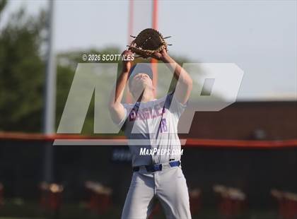Thumbnail 2 in Amanda-Clearcreek vs. Liberty-Benton (OHSAA D5 Regional Final) photogallery.