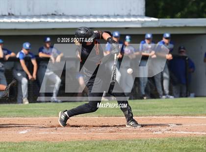 Thumbnail 2 in Amanda-Clearcreek vs. Liberty-Benton (OHSAA D5 Regional Final) photogallery.