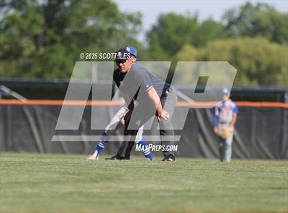 Thumbnail 3 in Amanda-Clearcreek vs. Liberty-Benton (OHSAA D5 Regional Final) photogallery.