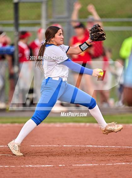 Thumbnail 1 in Clear Springs vs. Katy (UIL 6A D1 Softball Regional Semi-Final) photogallery.