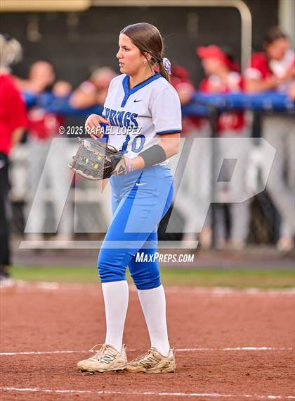 Thumbnail 2 in Clear Springs vs. Katy (UIL 6A D1 Softball Regional Semi-Final) photogallery.