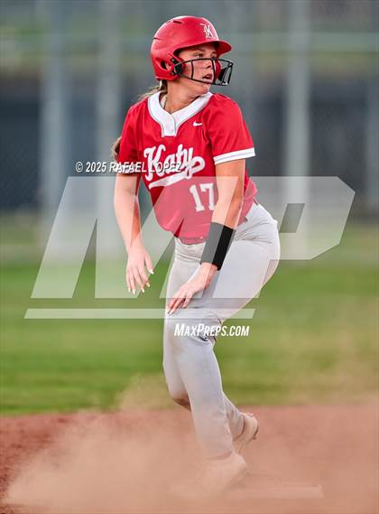 Thumbnail 3 in Clear Springs vs. Katy (UIL 6A D1 Softball Regional Semi-Final) photogallery.