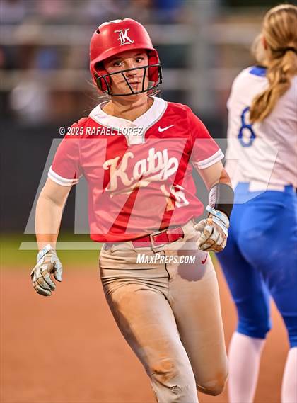 Thumbnail 1 in Clear Springs vs. Katy (UIL 6A D1 Softball Regional Semi-Final) photogallery.