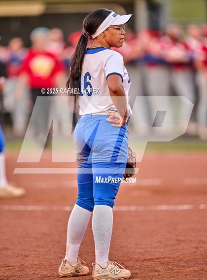 Thumbnail 1 in Clear Springs vs. Katy (UIL 6A D1 Softball Regional Semi-Final) photogallery.