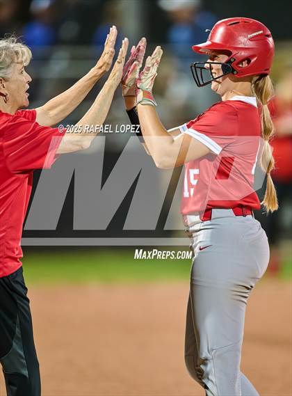 Thumbnail 2 in Clear Springs vs. Katy (UIL 6A D1 Softball Regional Semi-Final) photogallery.