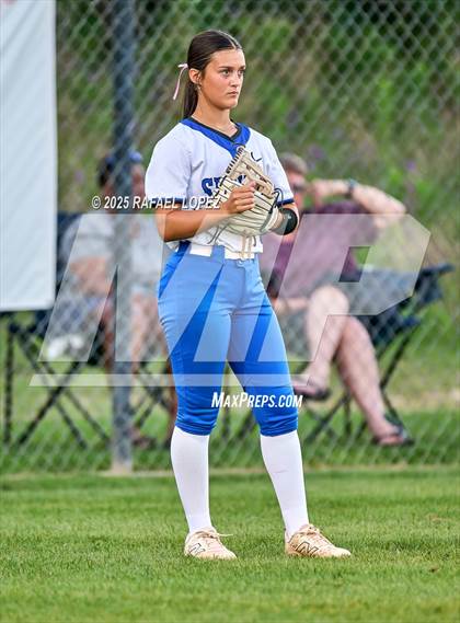 Thumbnail 2 in Clear Springs vs. Katy (UIL 6A D1 Softball Regional Semi-Final) photogallery.