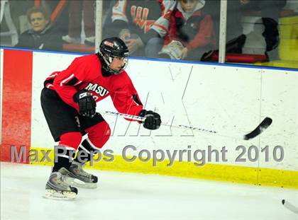 Thumbnail 2 in Masuk vs. Watertown/Pomperaug (CIAC Division 3 Quarterfinal) photogallery.