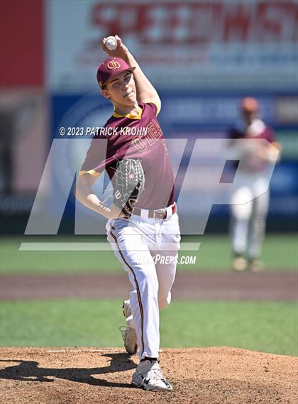 Thumbnail 1 in Lake Washington @ O'Dea (WIAA 3A Semifinal) photogallery.