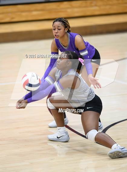 Thumbnail 1 in Lonoke vs Brookland (AAA 4A East Regional Round 1) photogallery.