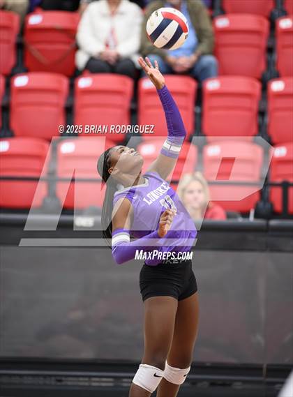 Thumbnail 3 in Lonoke vs Brookland (AAA 4A East Regional Round 1) photogallery.