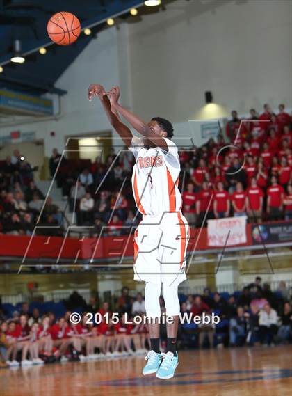Thumbnail 2 in Tappan Zee vs Spring Valley (Section 1 Class A Semifinal) photogallery.